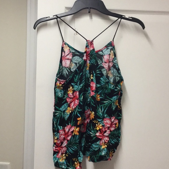 NWOT tropical crop top - Picture 2 of 2